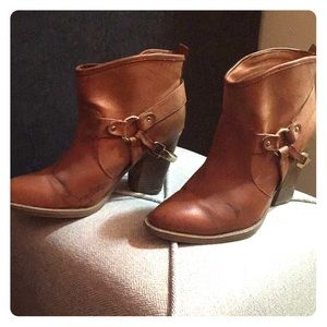 Tan Dakota Ankle Boots